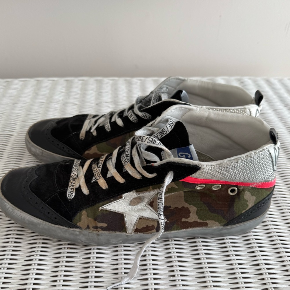 Men’s Golden Goose MidStar Sneakers - Picture 2 of 7